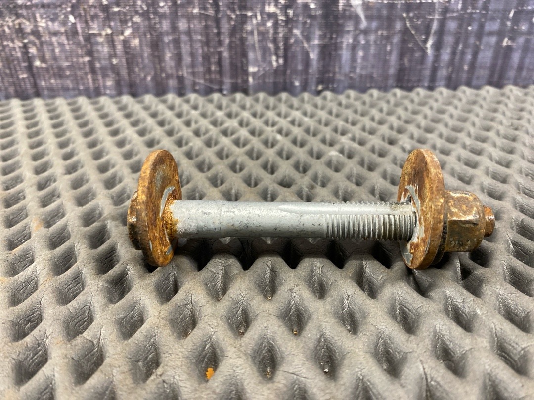 Болт развальный, 710 рублей, Красноярск