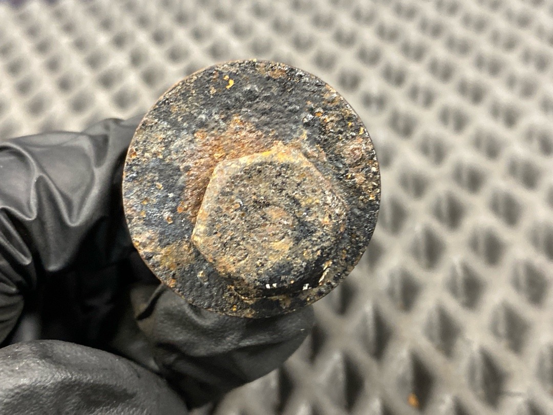 Болт развальный, 710 рублей, Красноярск