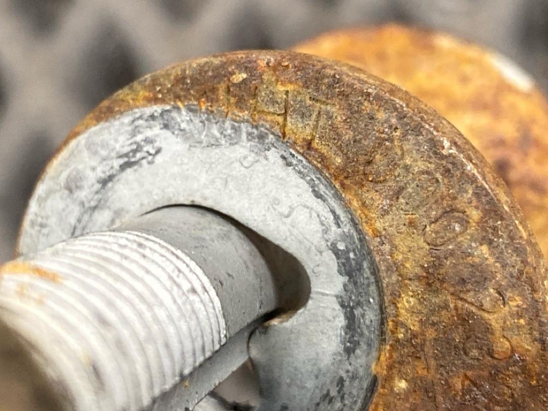 Болт развальный, 710 рублей, Красноярск