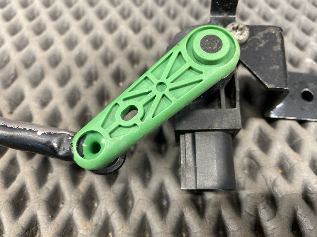 Датчик уровня подвески, 4410 рублей, Красноярск