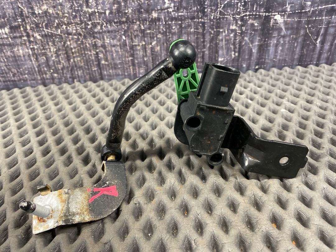 Датчик уровня подвески, 4410 рублей, Красноярск