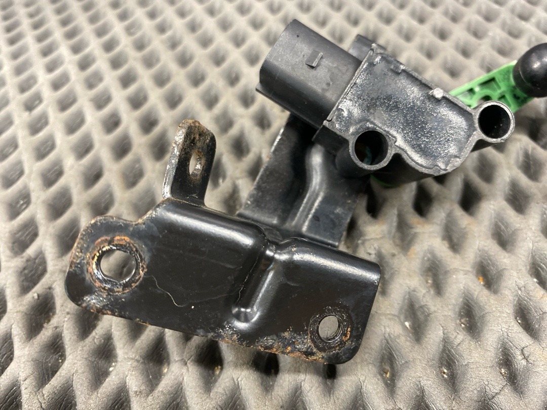 Датчик уровня подвески, 4410 рублей, Красноярск