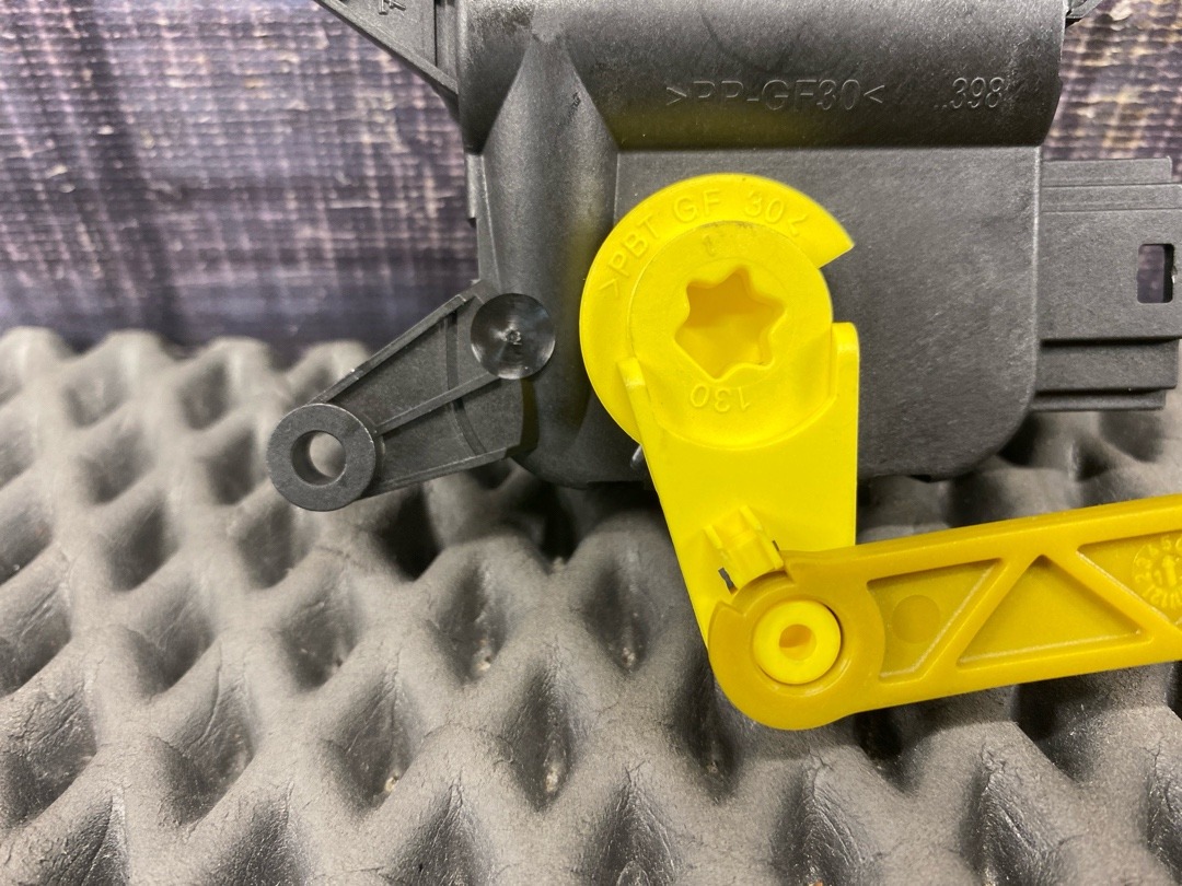 Мотор заслонки печки, 1470 рублей, Красноярск