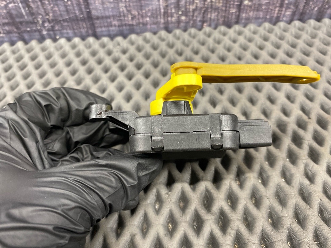 Мотор заслонки печки, 1470 рублей, Красноярск