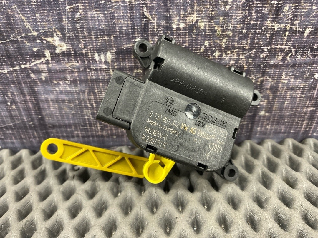 Мотор заслонки печки, 1470 рублей, Красноярск