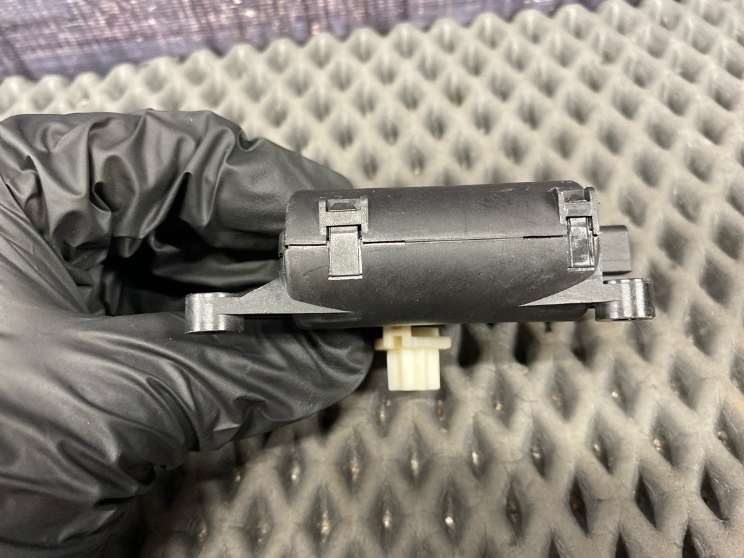 Мотор заслонки печки, 1470 рублей, Красноярск