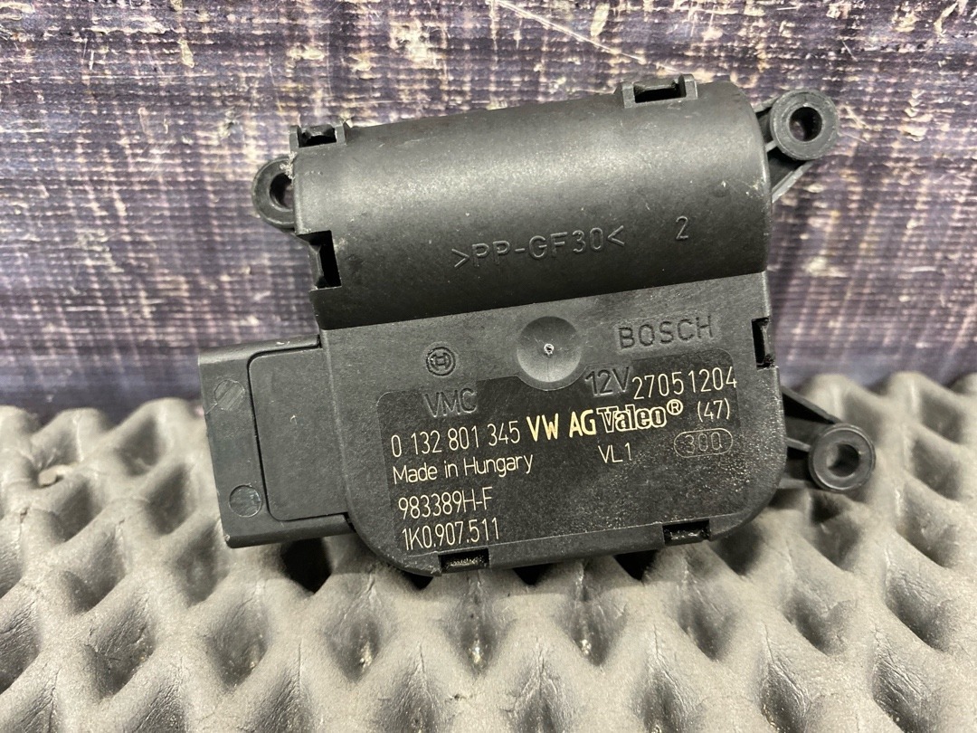 Мотор заслонки печки, 1470 рублей, Красноярск