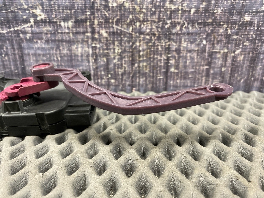 Мотор заслонки печки, 1470 рублей, Красноярск