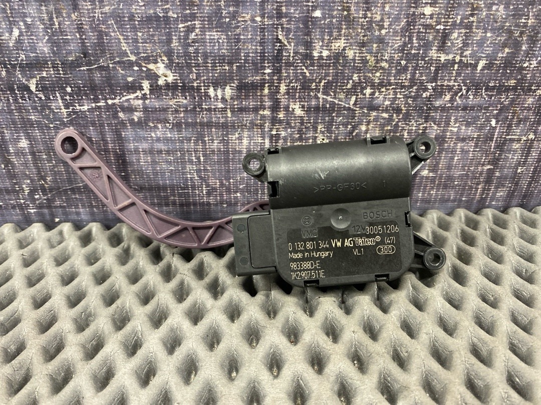 Мотор заслонки печки, 1470 рублей, Красноярск