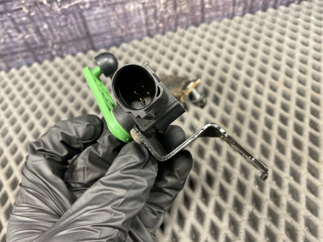 Датчик уровня подвески, 4410 рублей, Красноярск