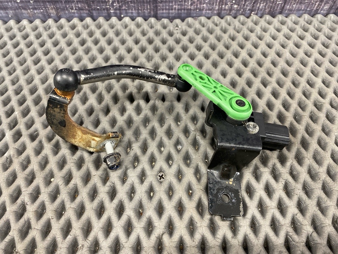 Датчик уровня подвески, 4410 рублей, Красноярск