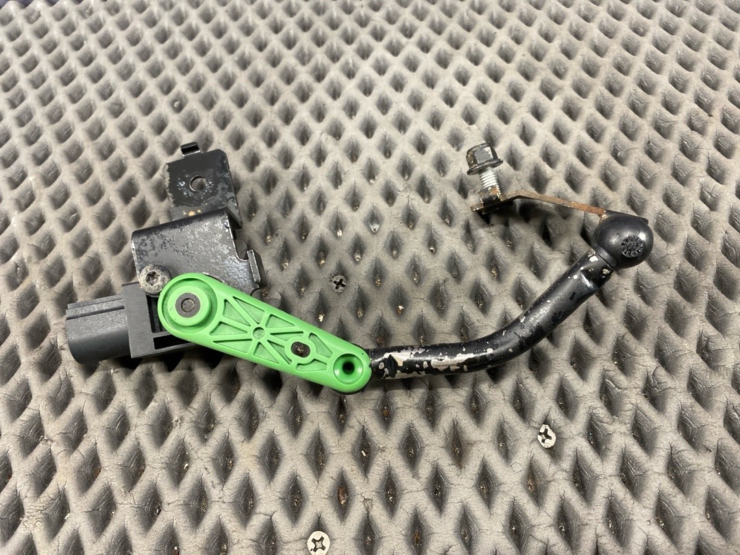 Датчик уровня подвески, 4410 рублей, Красноярск