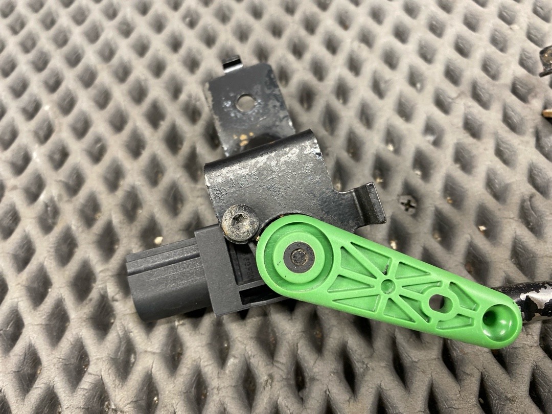 Датчик уровня подвески, 4410 рублей, Красноярск