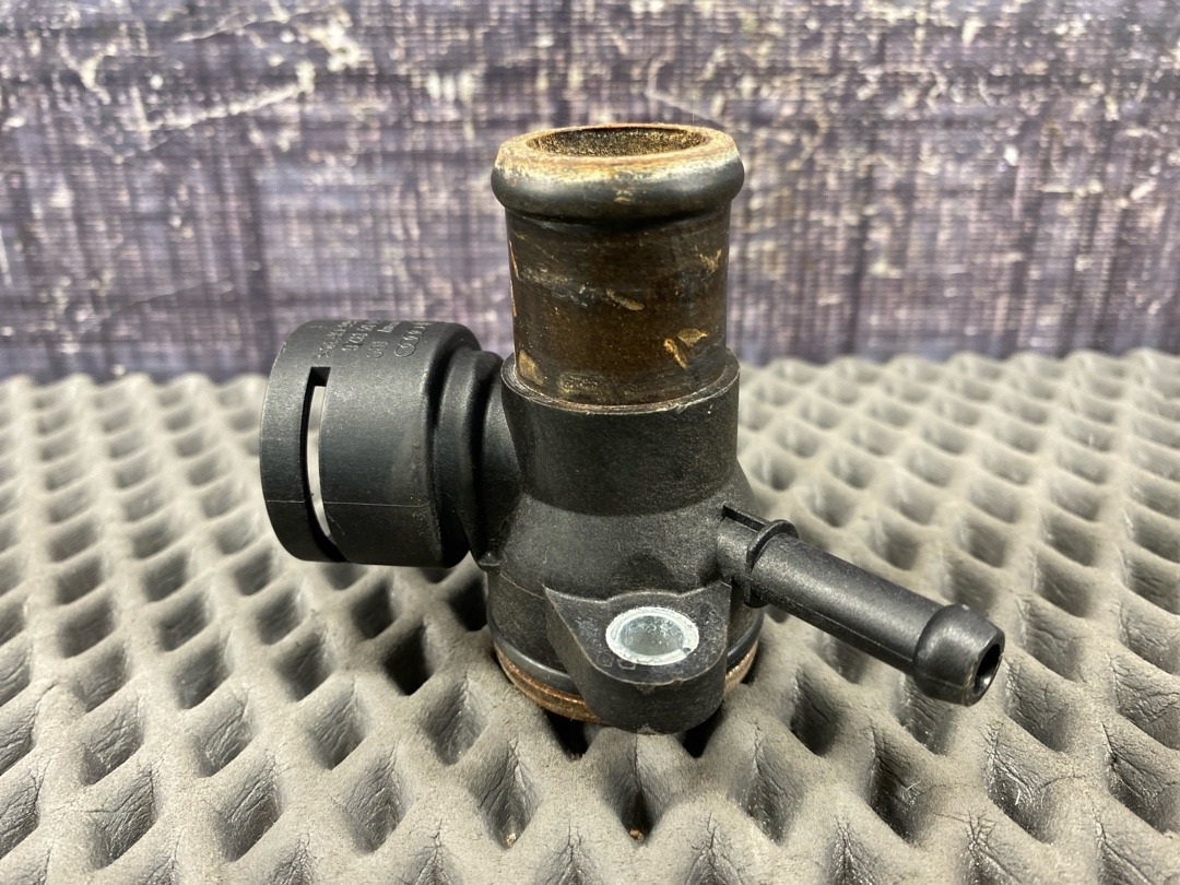 Фланец системы охлаждения, 1360 рублей, Красноярск