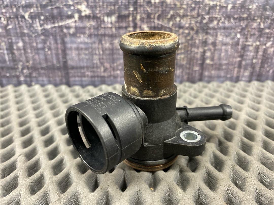 Фланец системы охлаждения, 1360 рублей, Красноярск