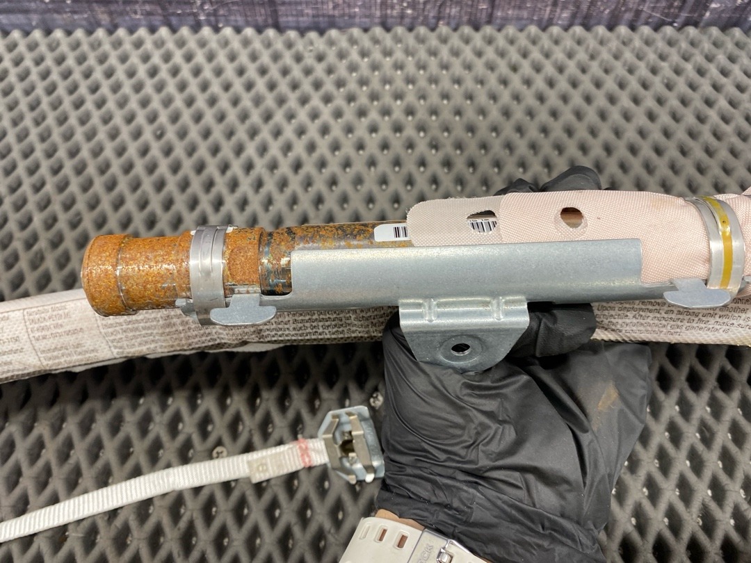 Подушка безопасности, 2420 рублей, Красноярск