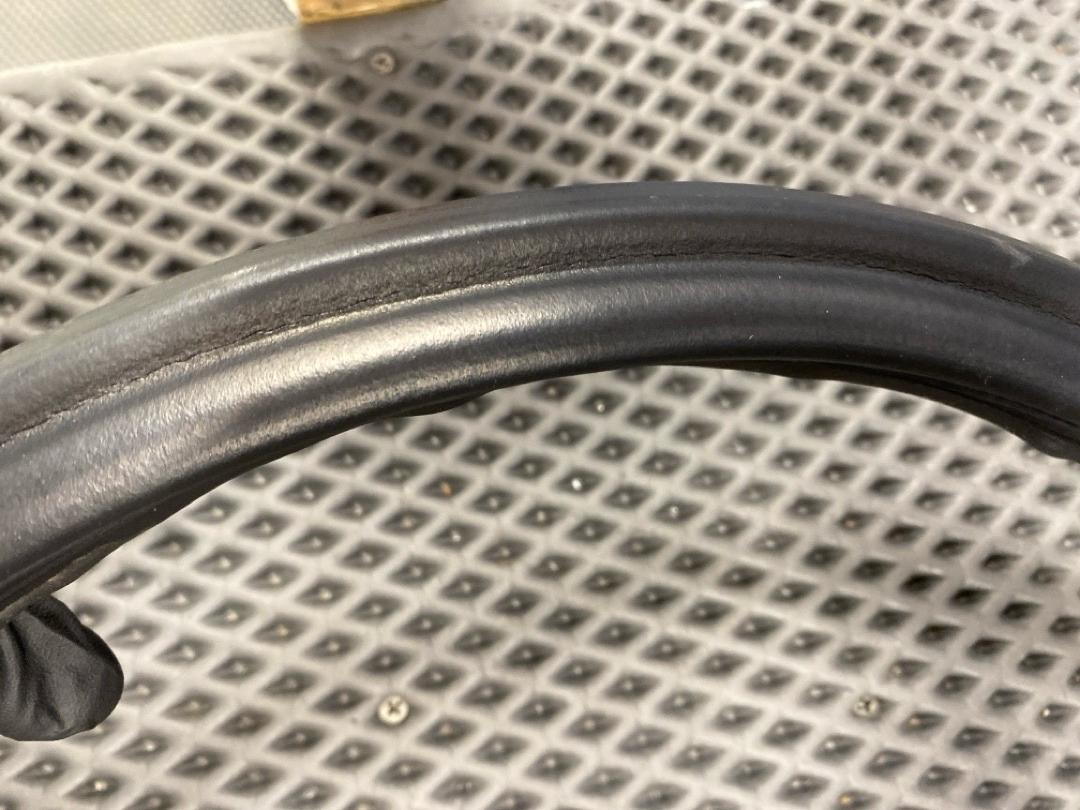 Уплотнитель крышки багажника, 2260 рублей, Красноярск