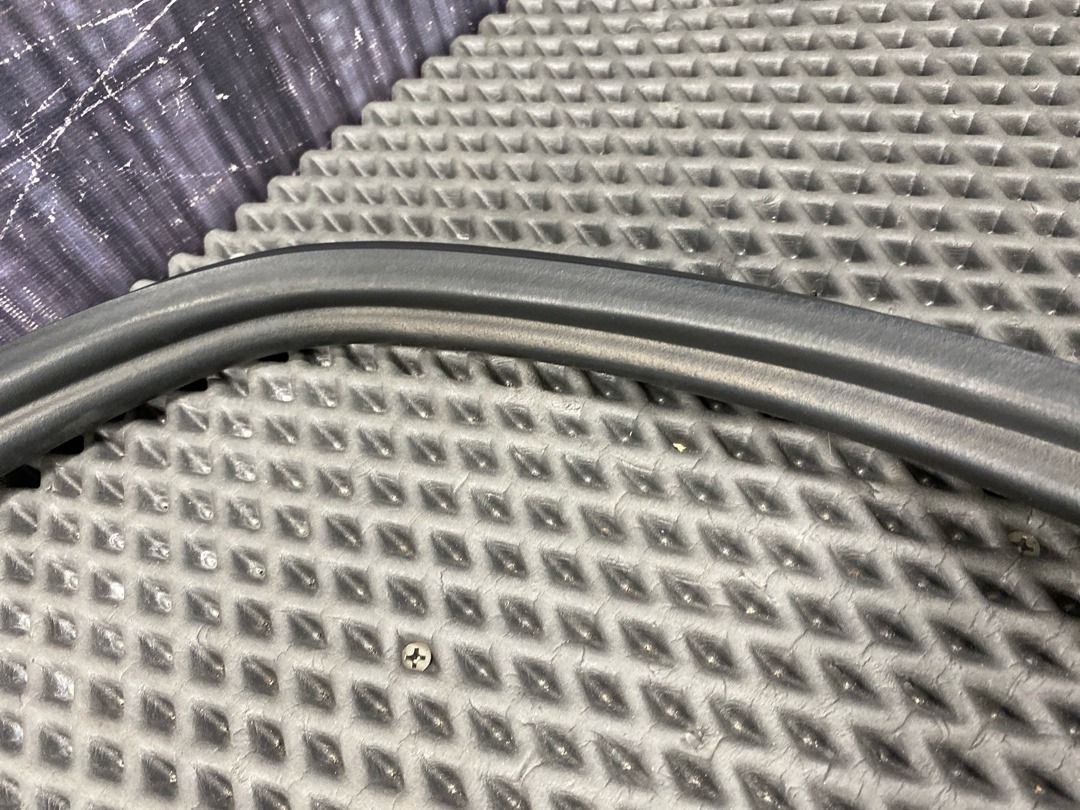 Уплотнитель крышки багажника, 2260 рублей, Красноярск