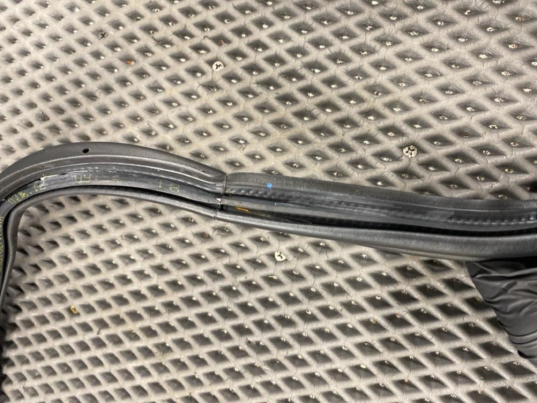 Уплотнитель крышки багажника, 2260 рублей, Красноярск