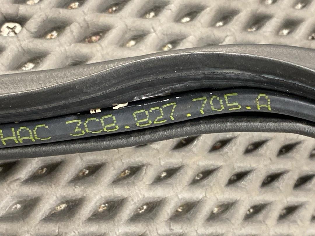 Уплотнитель крышки багажника, 2260 рублей, Красноярск