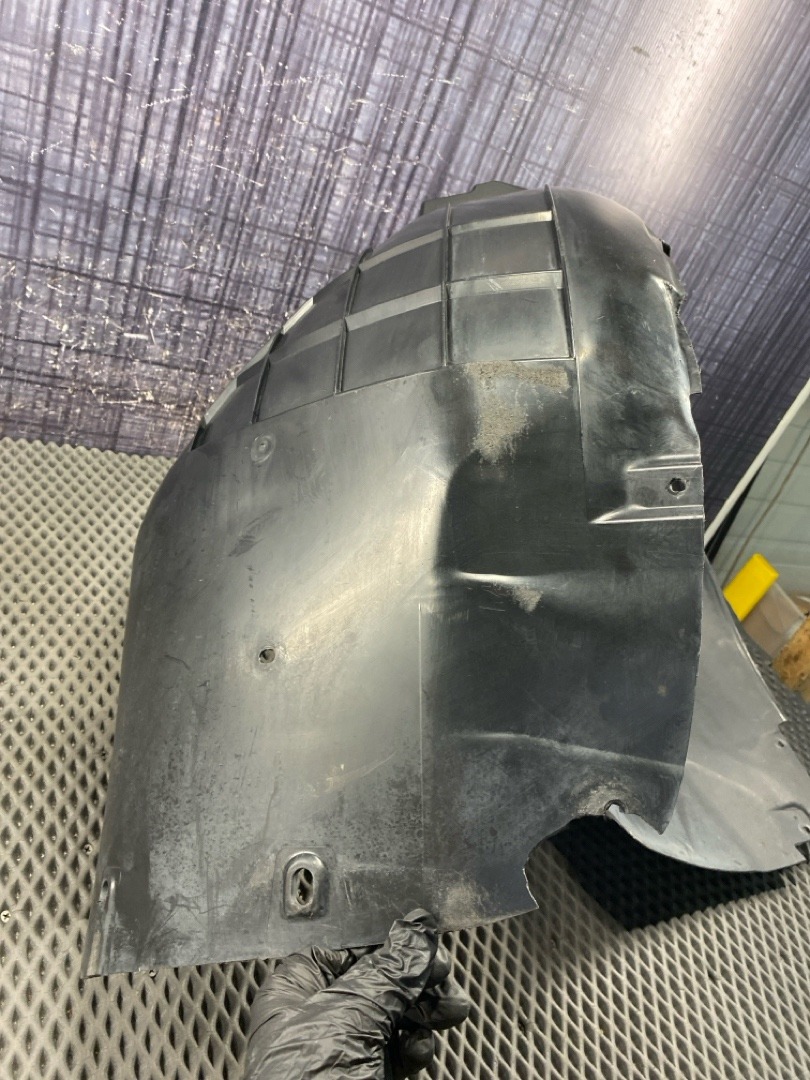 Подкрылок, 3660 рублей, Красноярск