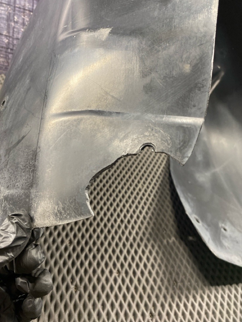 Подкрылок, 3660 рублей, Красноярск