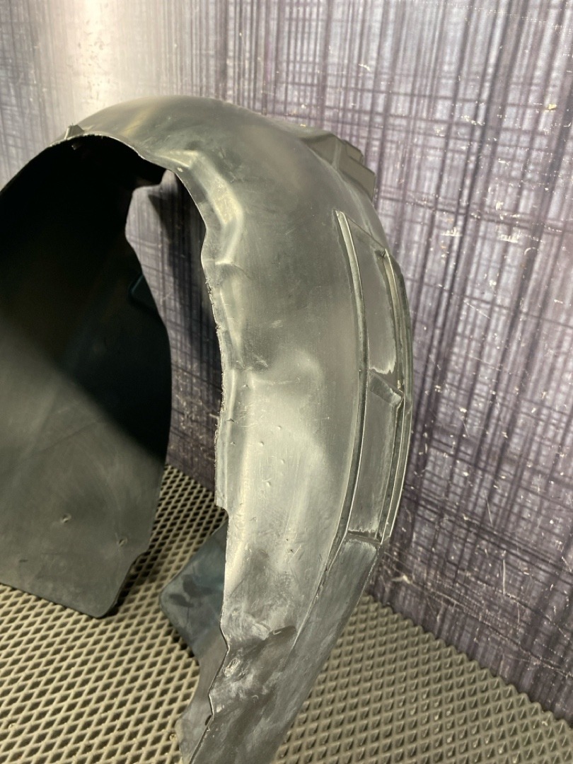 Подкрылок, 3820 рублей, Красноярск