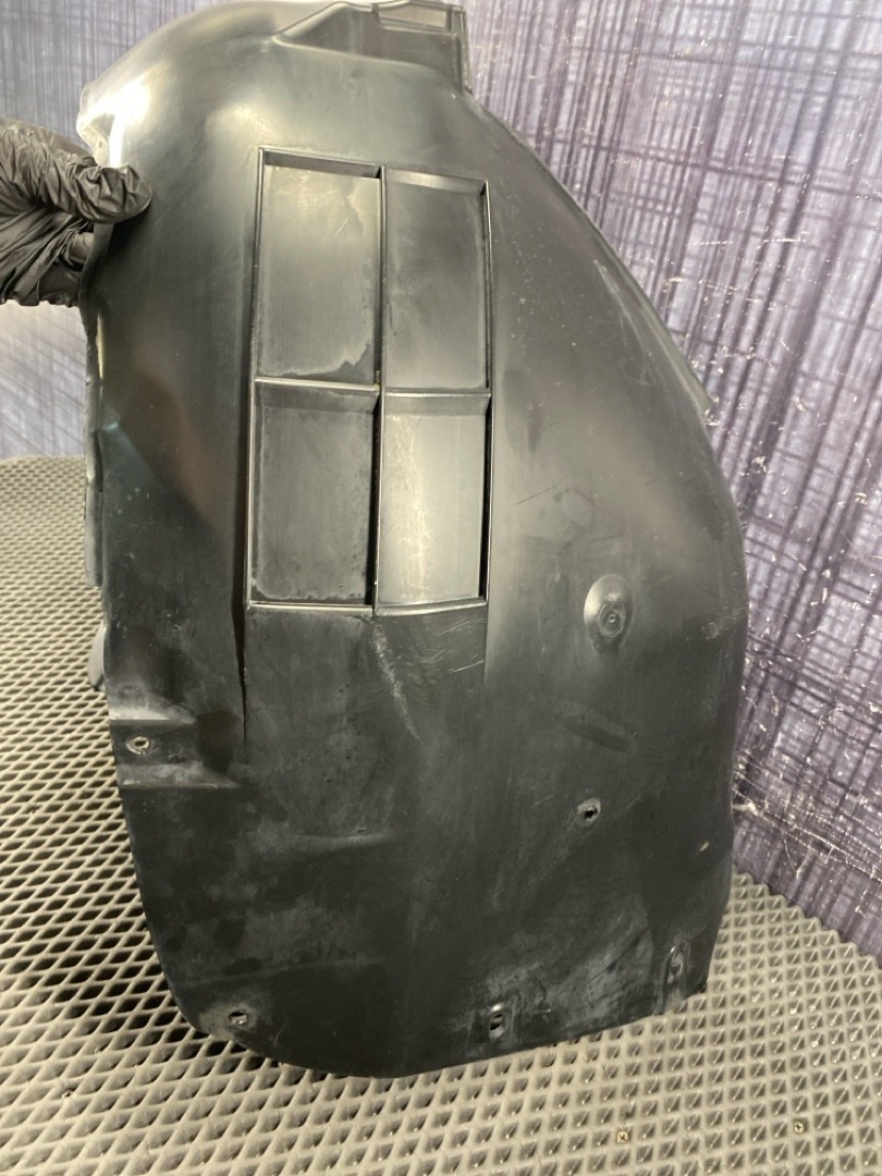 Подкрылок, 3820 рублей, Красноярск