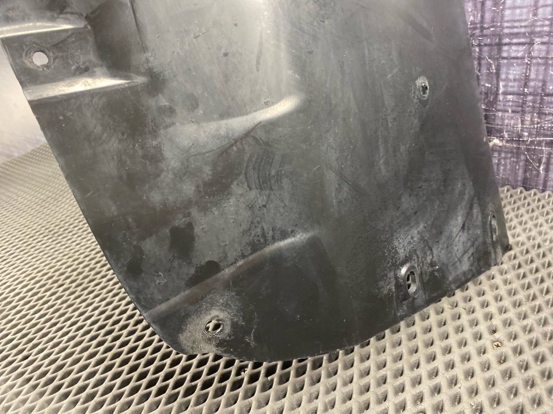 Подкрылок, 3820 рублей, Красноярск