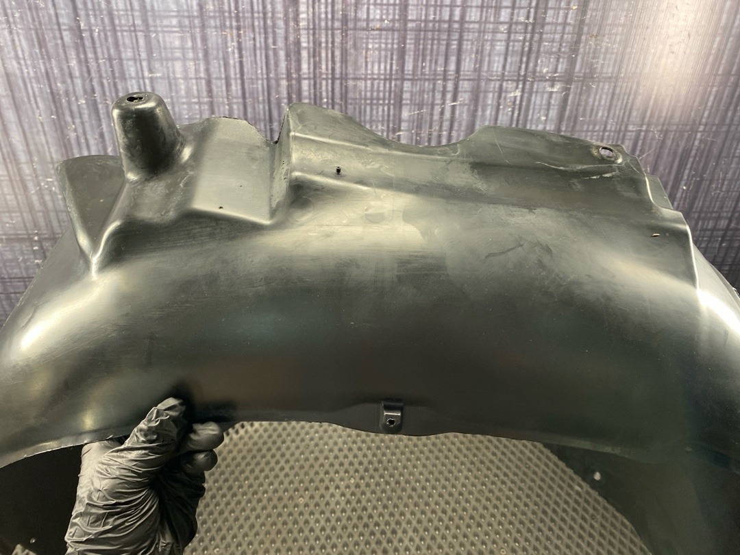 Подкрылок, 3820 рублей, Красноярск