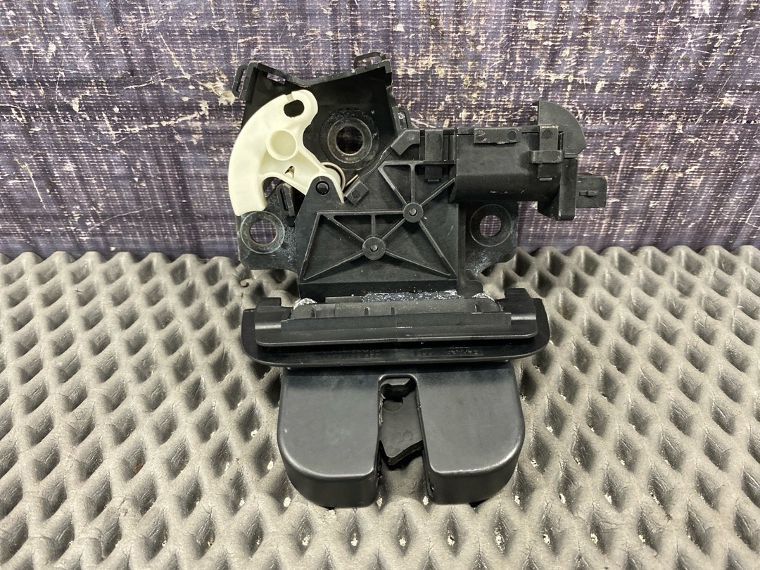 Замок крышки багажника, 3720 рублей, Красноярск