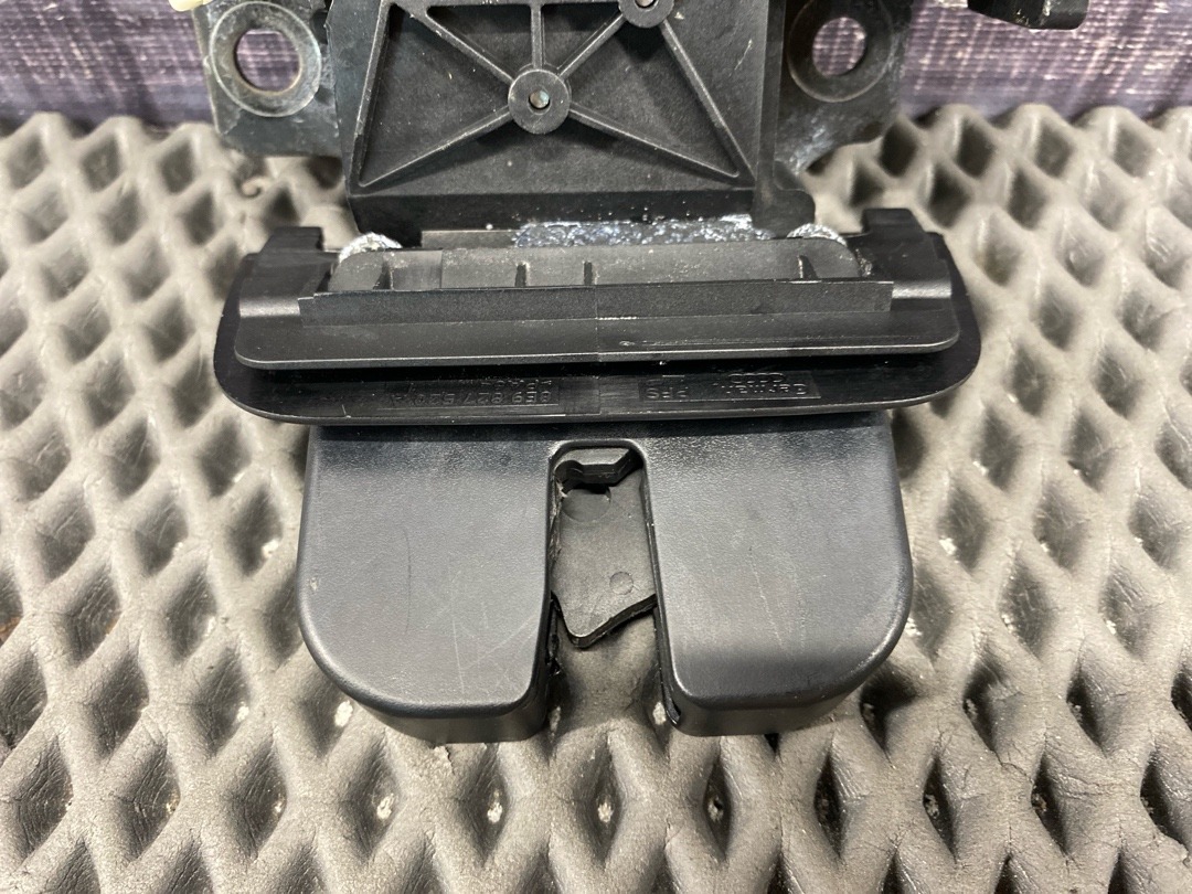 Замок крышки багажника, 3720 рублей, Красноярск