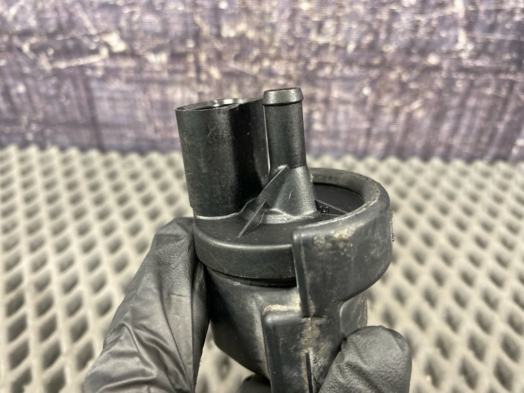 Клапан вентиляции топливного бака, 2230 рублей, Красноярск