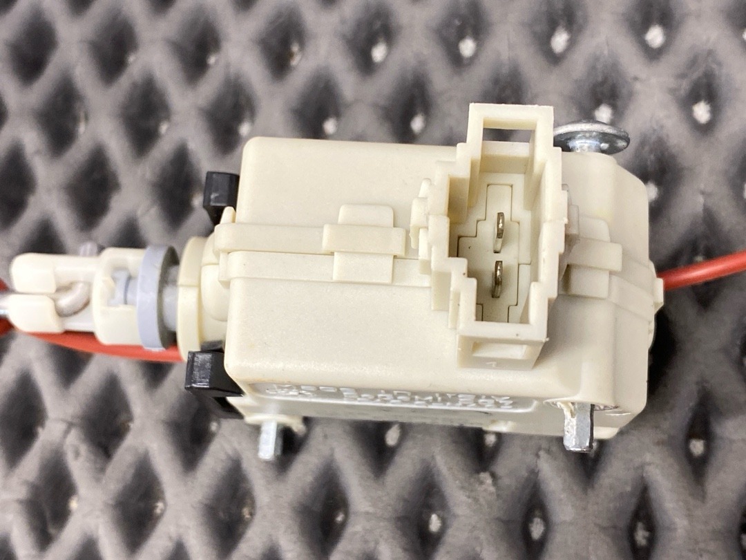 Замок лючка бензобака, 930 рублей, Красноярск