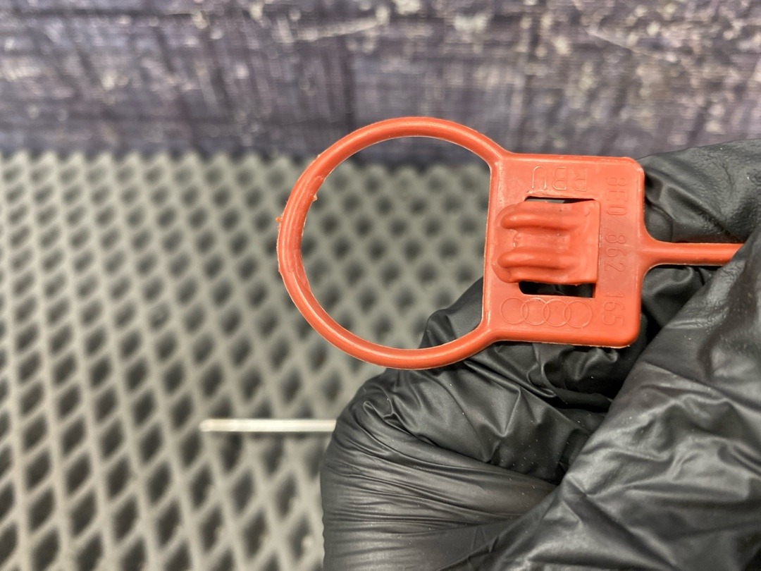 Замок лючка бензобака, 930 рублей, Красноярск