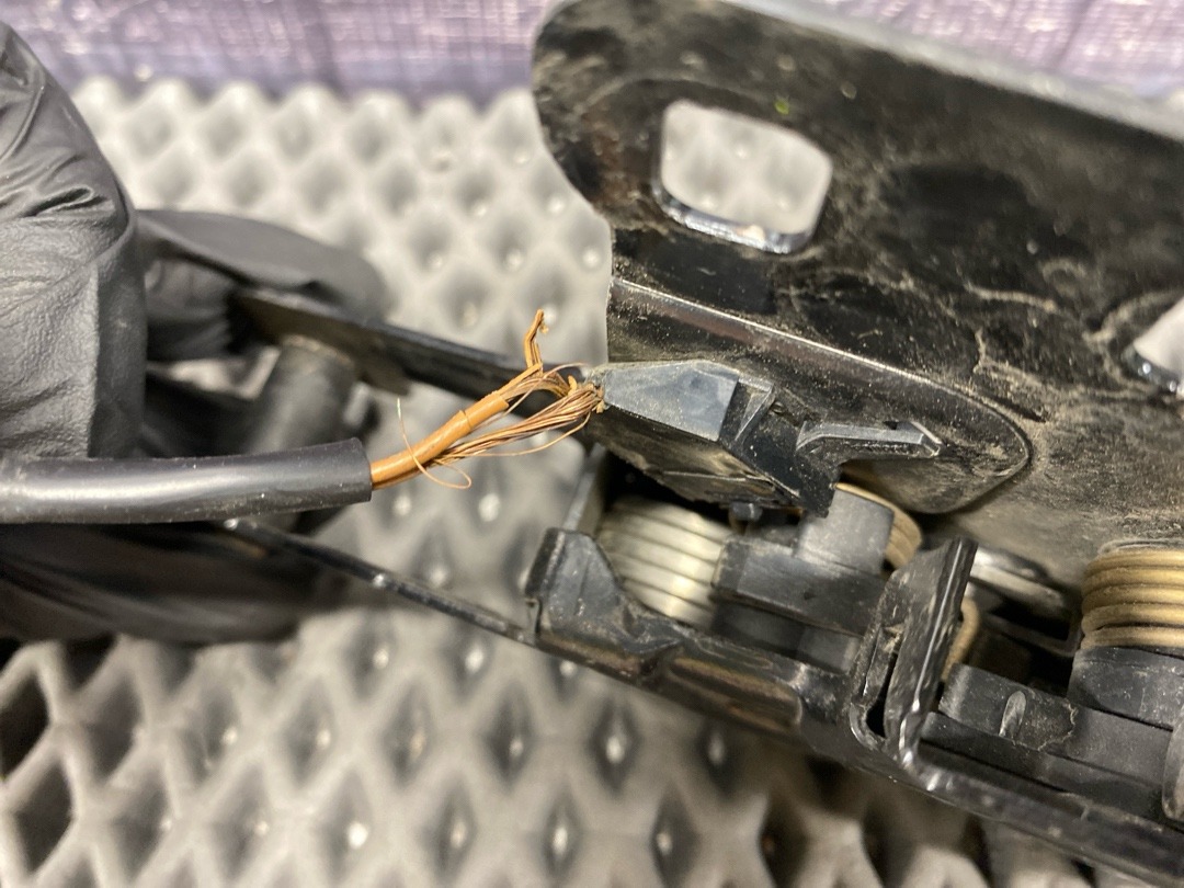 Замок капота, 1920 рублей, Красноярск