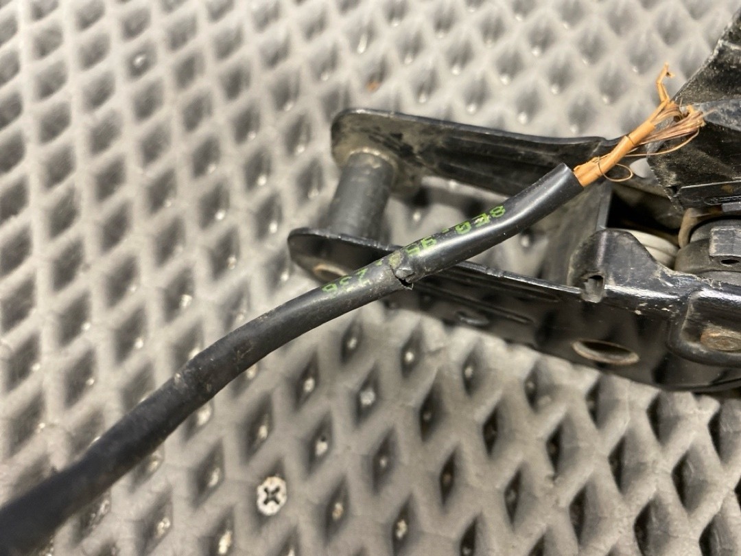 Замок капота, 1920 рублей, Красноярск