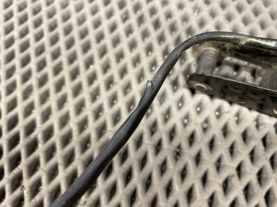 Замок капота, 1920 рублей, Красноярск