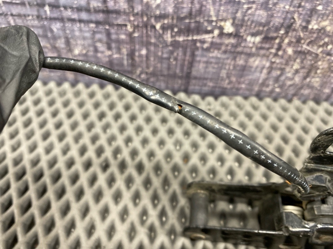 Замок капота, 1920 рублей, Красноярск