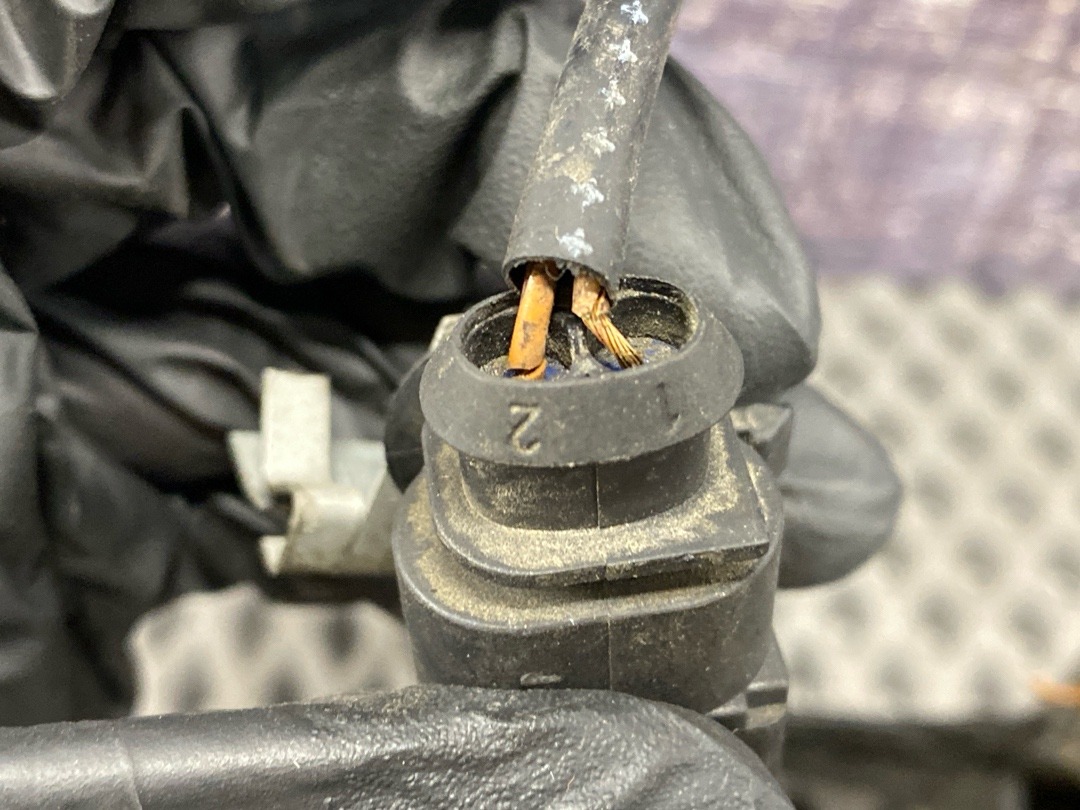 Замок капота, 1920 рублей, Красноярск