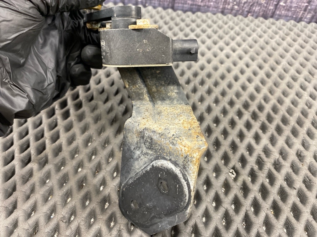 Датчик уровня подвески, 3930 рублей, Красноярск