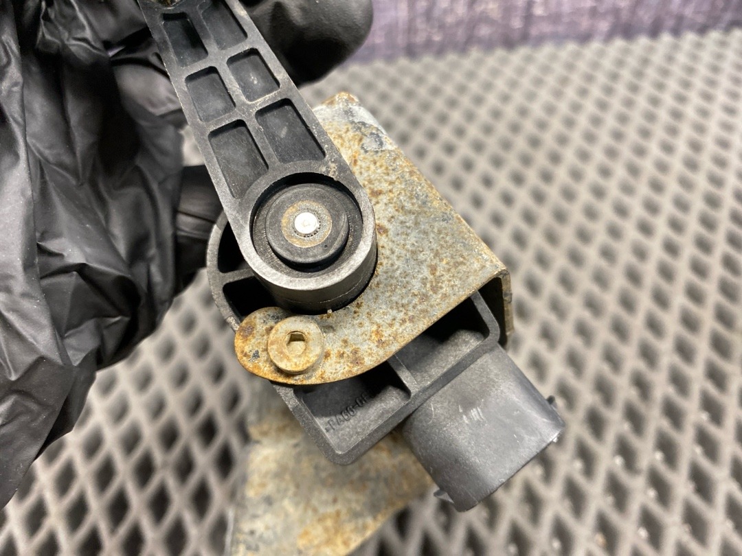 Датчик уровня подвески, 3930 рублей, Красноярск