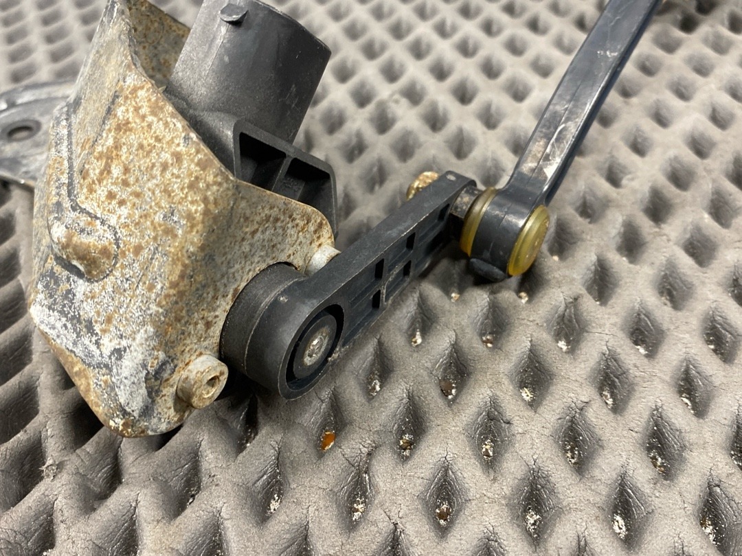 Датчик уровня подвески, 3930 рублей, Красноярск