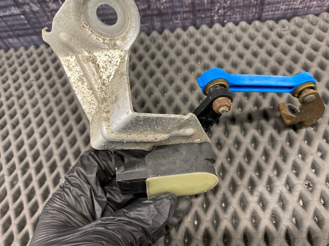 Датчик уровня подвески, 4360 рублей, Красноярск