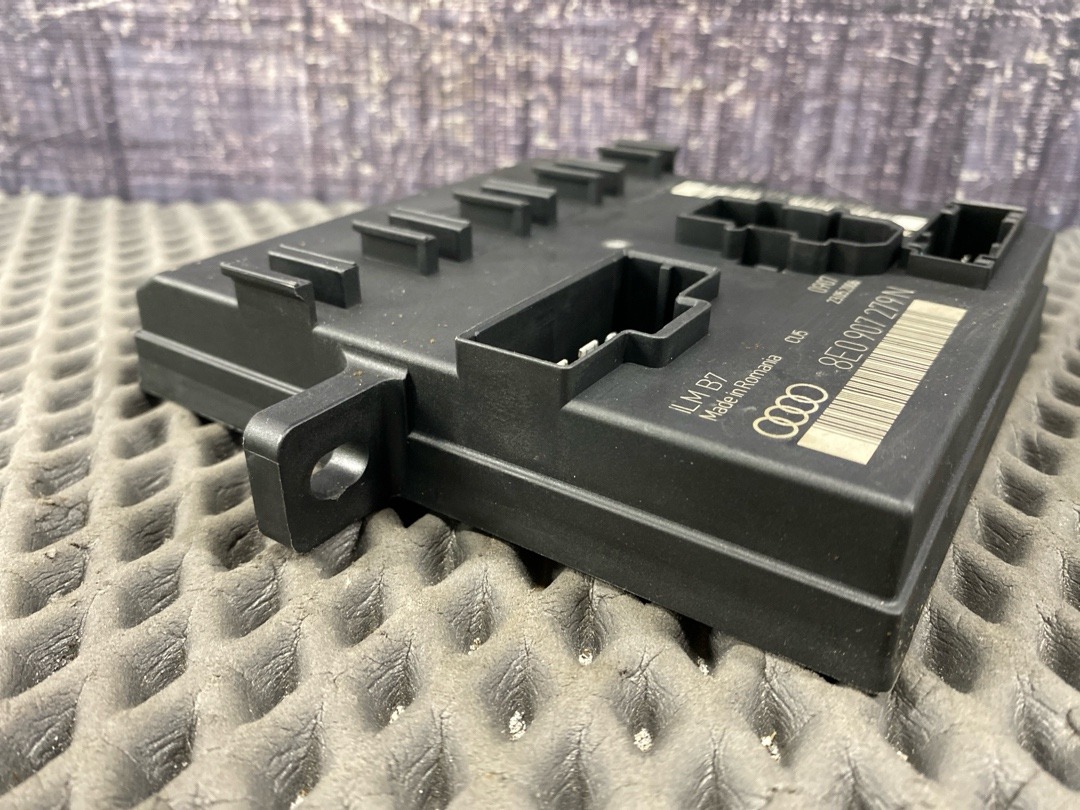 Блок управления бортовой сети, 2730 рублей, Красноярск