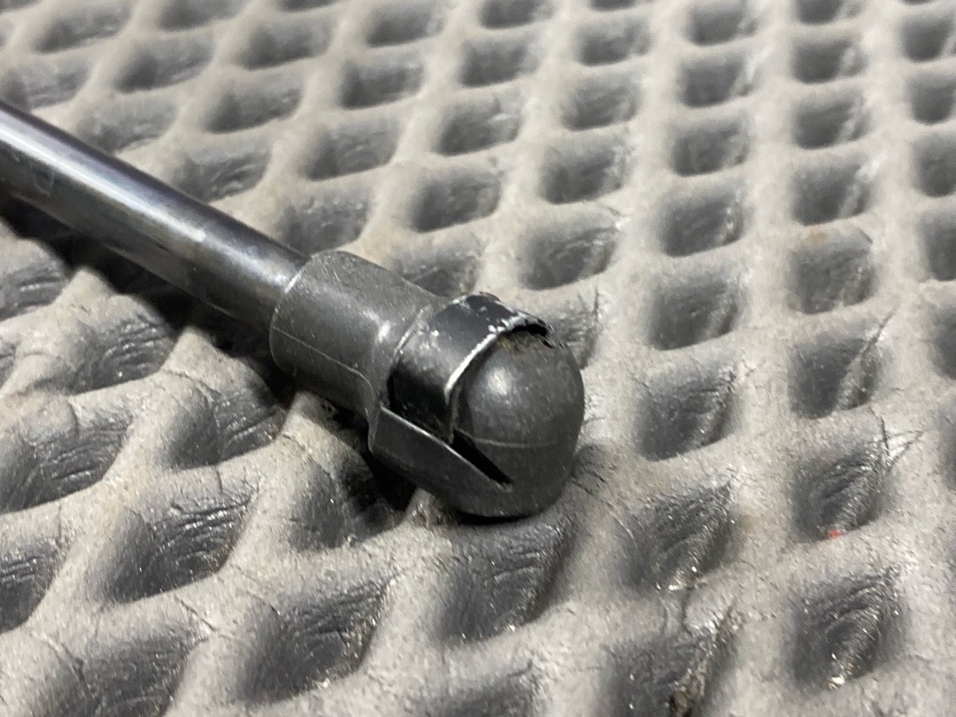 Амортизатор багажника, 650 рублей, Красноярск