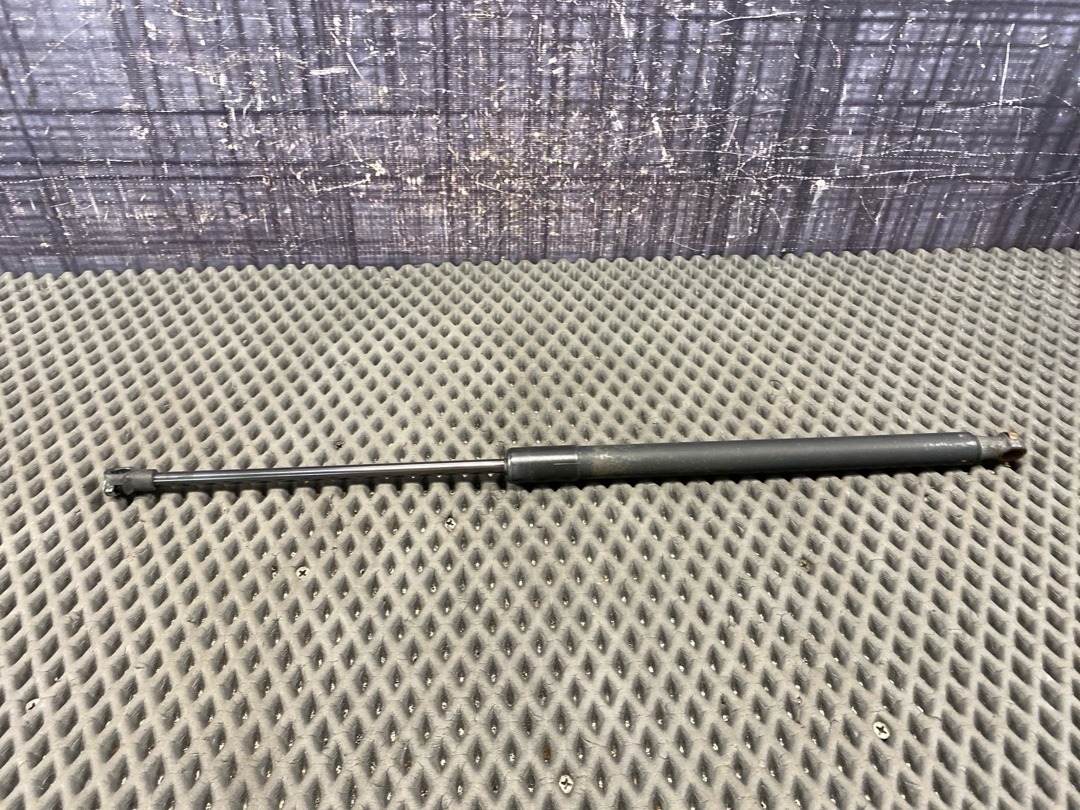 Амортизатор багажника, 590 рублей, Красноярск