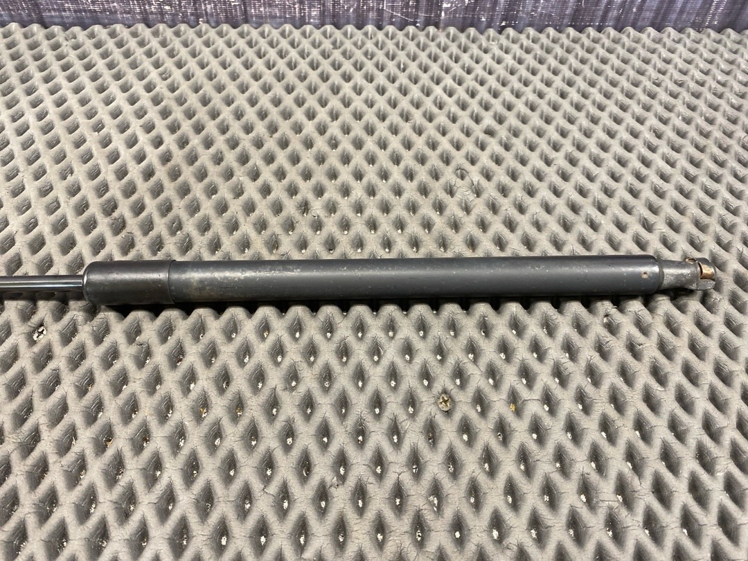 Амортизатор багажника, 590 рублей, Красноярск