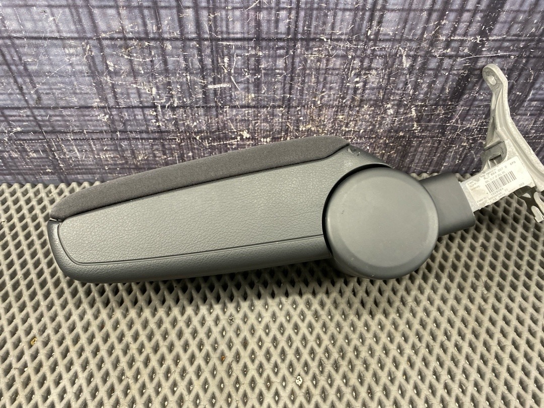 Подлокотник, 4660 рублей, Красноярск