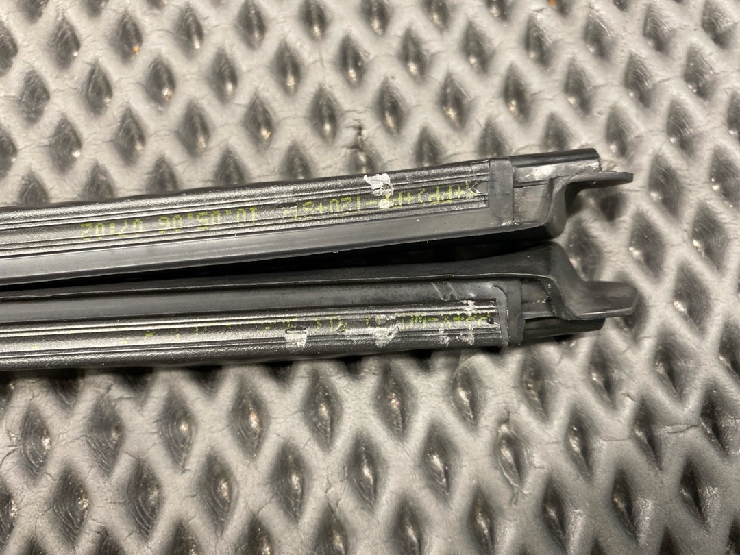 Молдинг лобового стекла, 1680 рублей, Красноярск